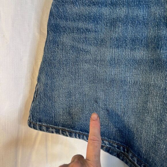 Levis High Waisted Mom Shorts Denim Jean Shorts Size 32 Non Destructed Everyday - Picture 8 of 10